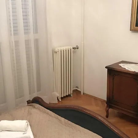Duje Apartamento